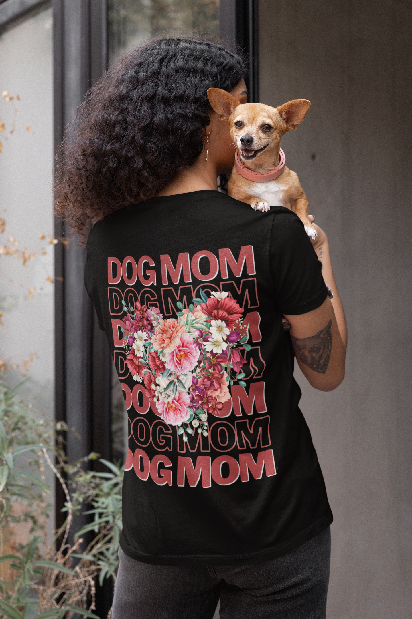 T-Shirt | Dog mom flowers